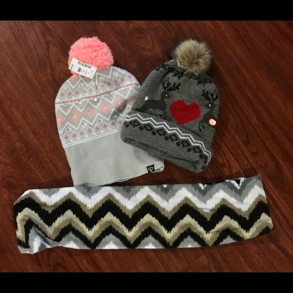 Aeropostale Beanies and Infinity scarf